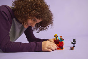 Lego® Minecraft® A Batalha De Lava No Nether 21266